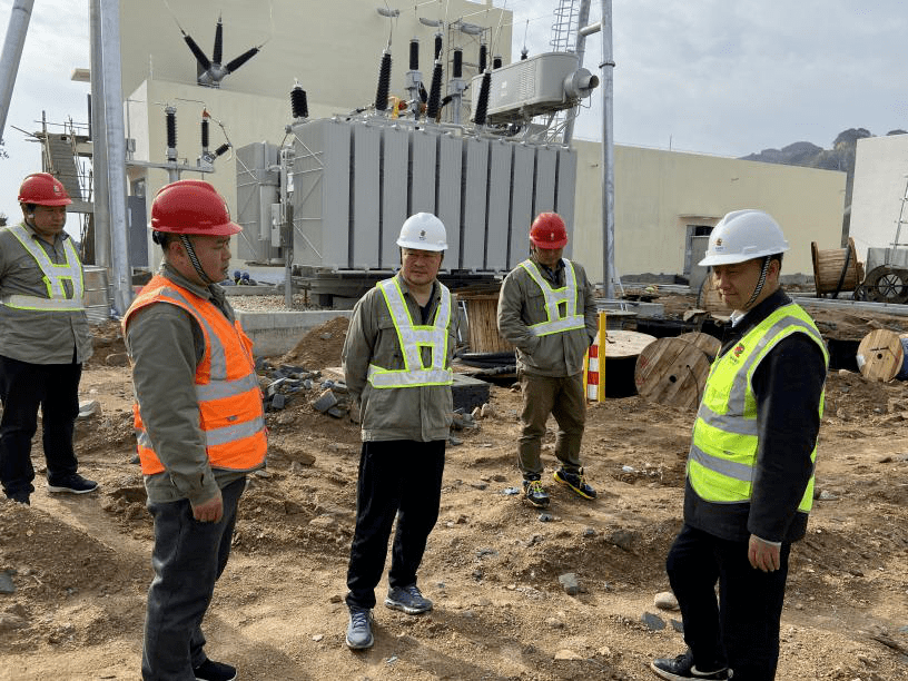 刘全山到黄土岗风电项目进行受电前全面检查