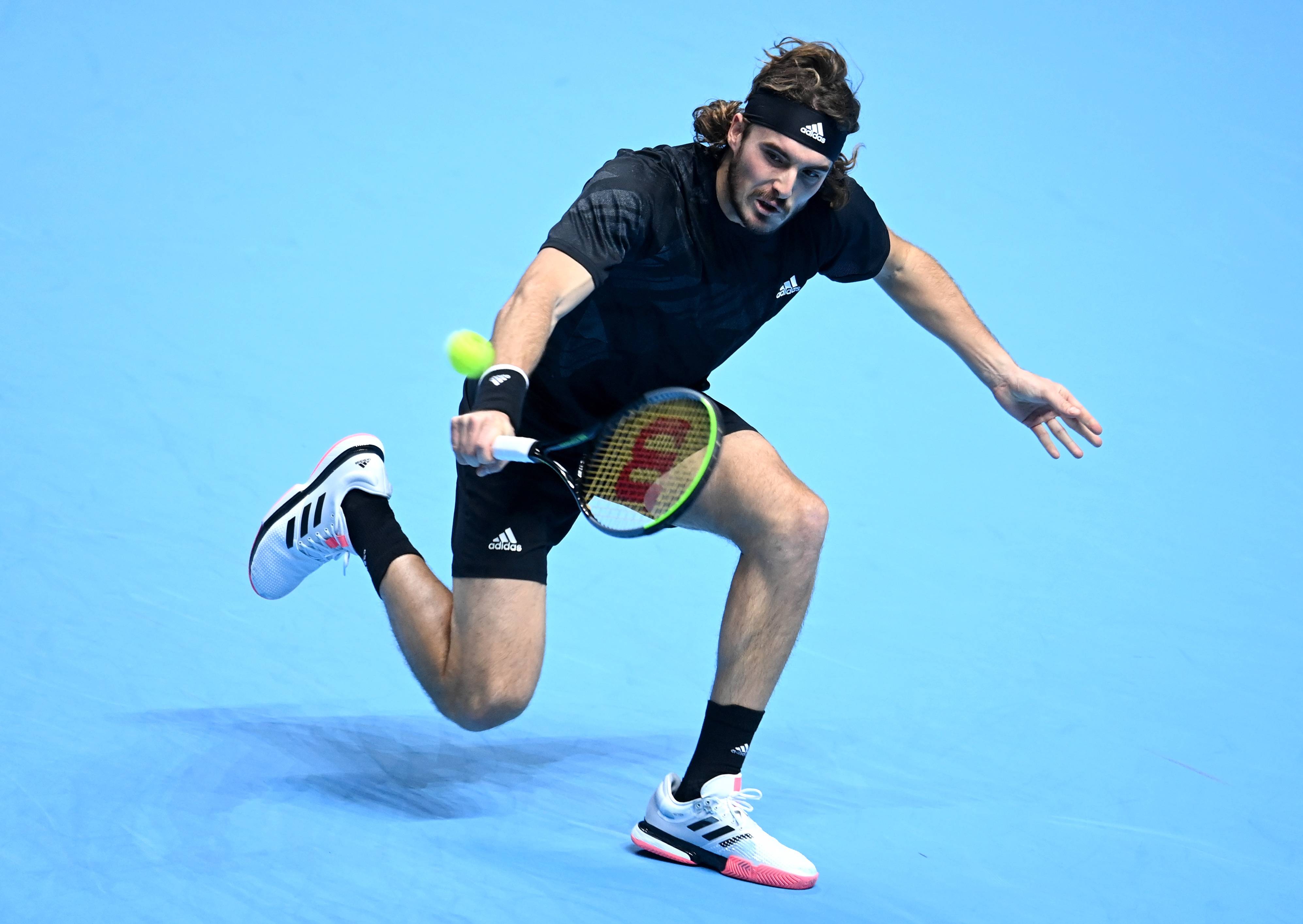 网球——atp年终总决赛:纳达尔胜西西帕斯