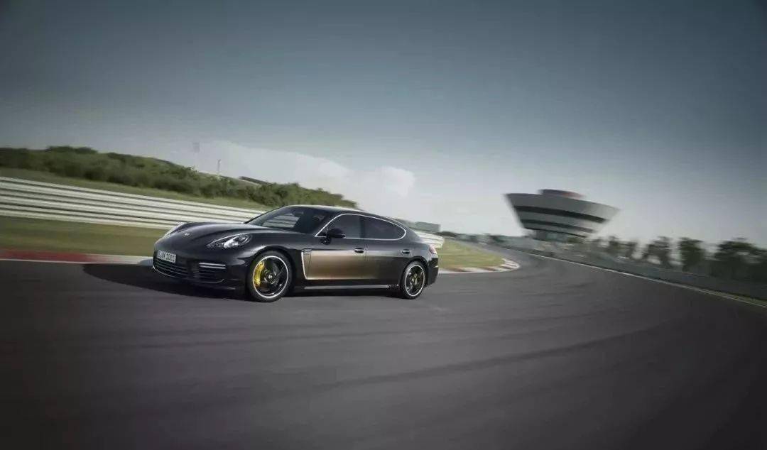 滬車會保時捷panamera971升級turbo大嘴包圍21寸鍛造鏡面輪轂