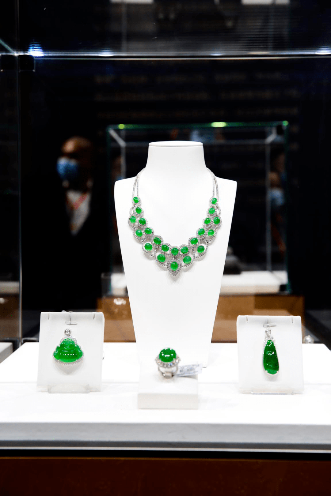 七彩云南本命福佑系列全新升级亮相2020中国国际珠宝展_翡翠