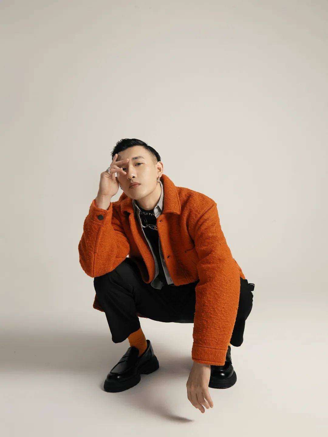 "街头合伙人"的主旨是:带着30%的神秘,加上70%的实力,便是100%的hip