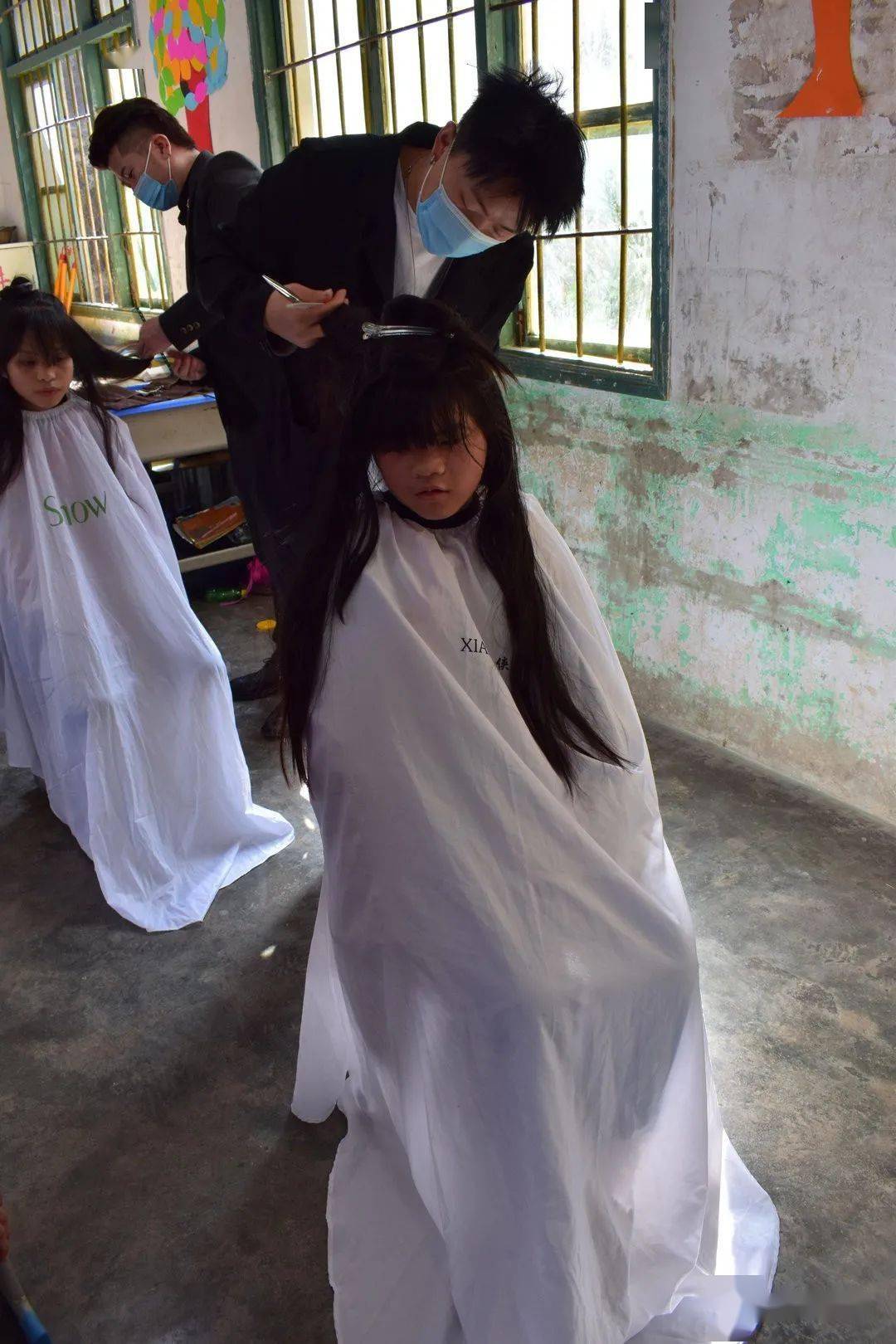 安顺平凡志愿者|紫云猴场平坝小学暖冬之行~_校服