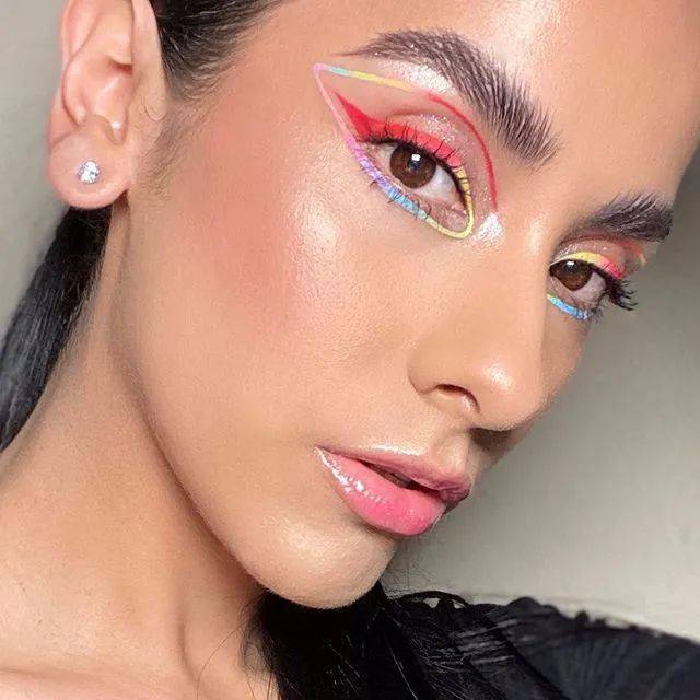 赏析墨西哥美妆博主lourdesflores妆容集锦