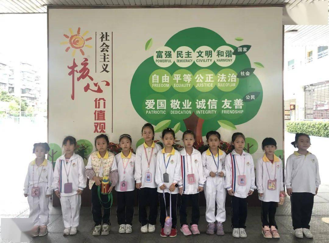 为了备战接下来的汕头市中小学生围棋锦标赛,学校举办本次校赛,以赛