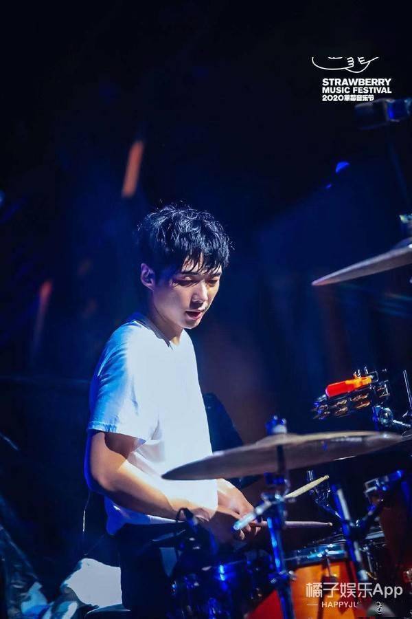 不知酸谁新裤子赵梦普通人安雨疑恋爱堪比滚圈易烊千玺和hebe官宣