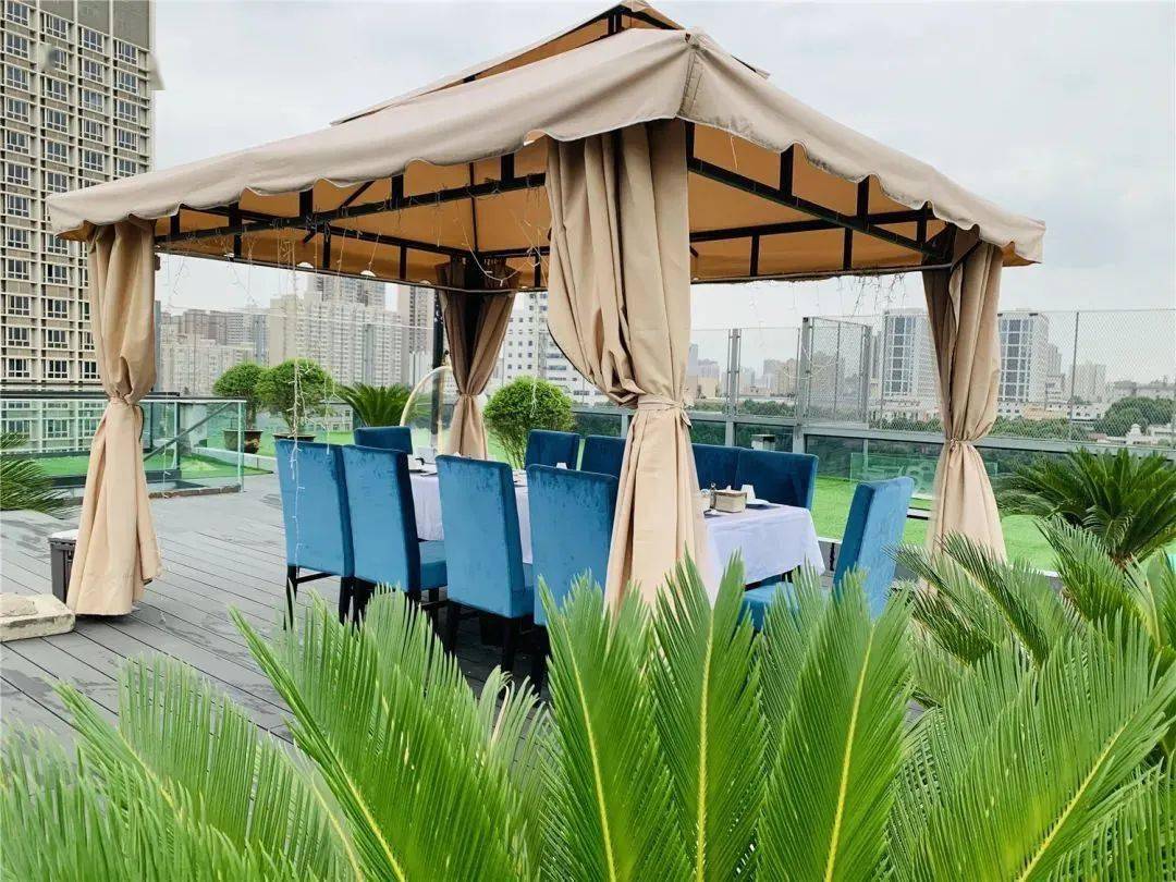 屋顶花园餐厅