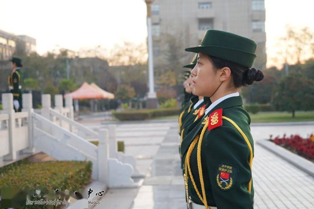 升旗仪式_国旗护卫队