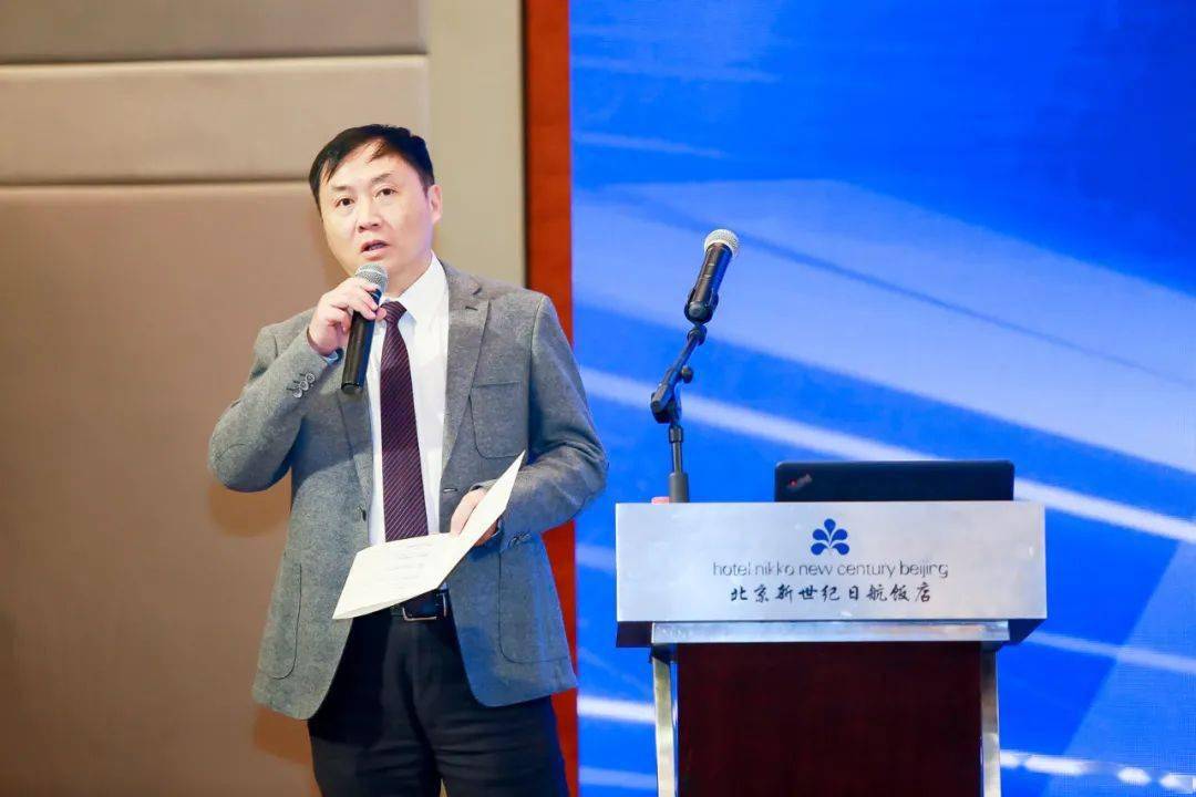 循环经济协会常务副会长赵凯工信部节能司资源综合利用处副处长艾崇