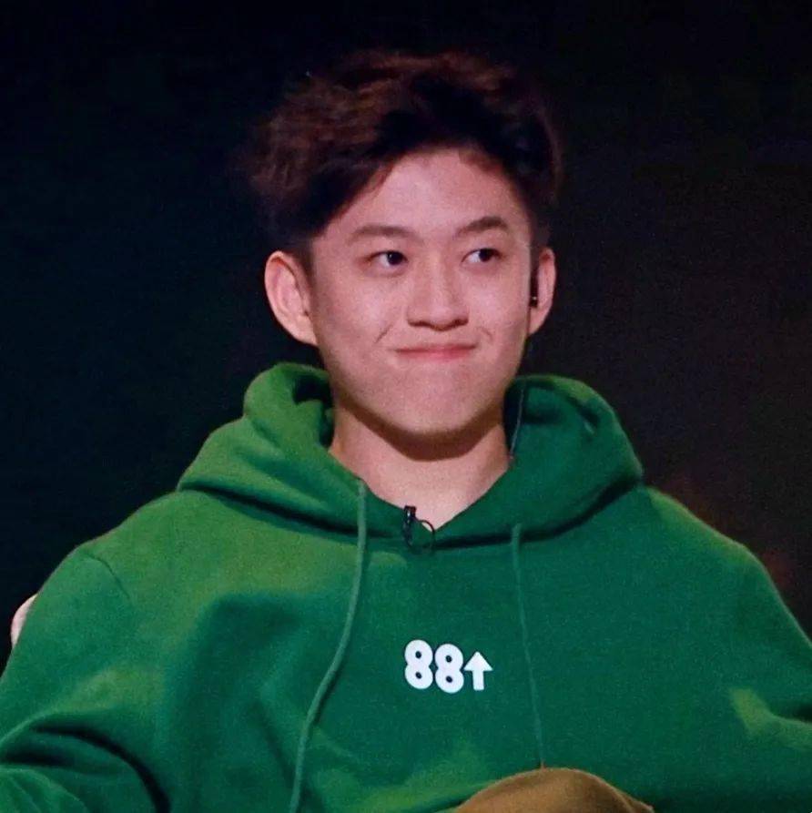 richbrian说唱新时代,richbrian说唱新世代 在《说唱新世代》的滤镜镜头加持下,又奶又帅的rich brian出现了!