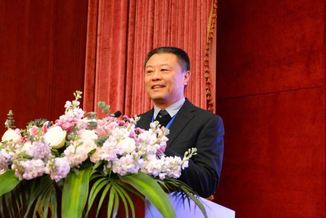 中国特种设备安全与节能促进会秘书长王晓雷先生致辞.