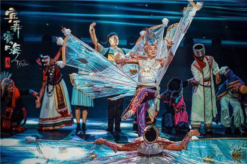 一天一点普洱1954宾弄赛嗨中的非遗架子孔雀舞矛盾中砥砺传承民族技艺