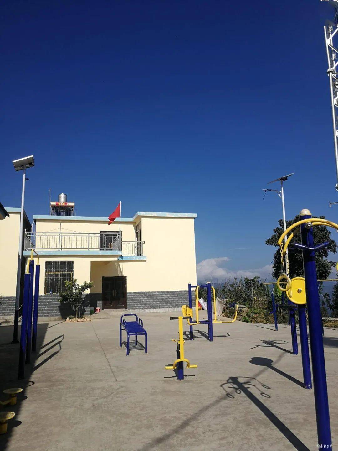 勐拉镇小其苗村这些年的变化走进一看焕然一新