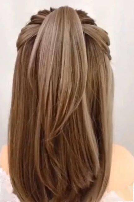 头发怎么扎都紧贴头皮?最近流行这样扎,简单三步蹦一天都不会松