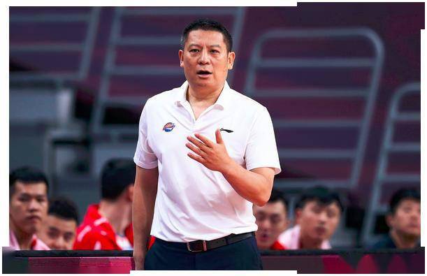 一方面是看中他和目前队中的几名前八一球员和教练非常熟悉,这对于