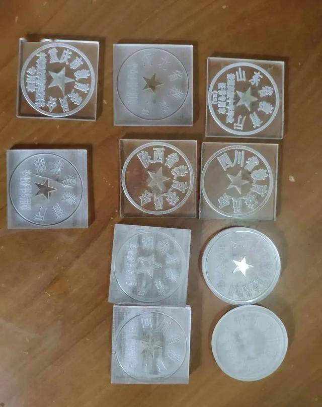 一张假证明牵出特大制假团伙_钢印