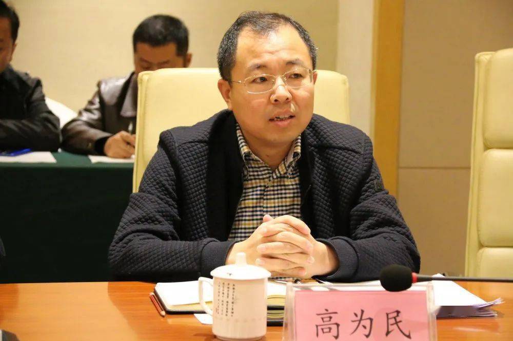 11月25日上午,市卫健局副局长高为民,特区卫健局局长杨诚,大医二院