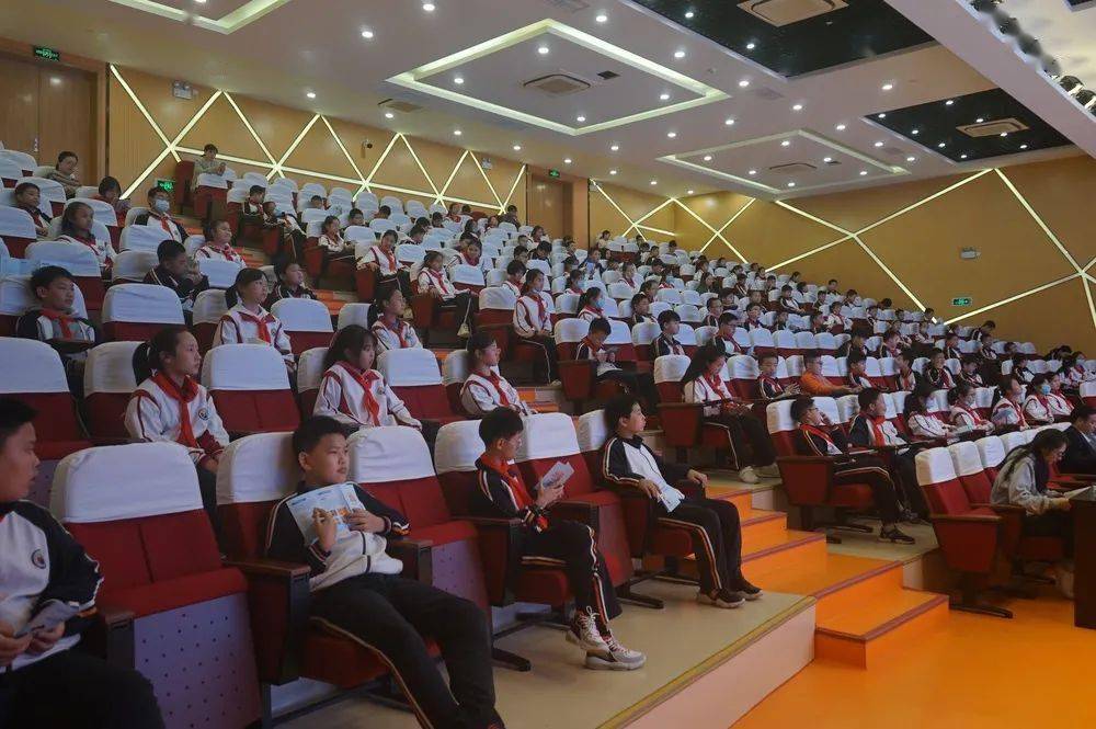 通过此次宣讲,让肖塘中学的师生认识到了邪教的危害,对防范抵制邪教有