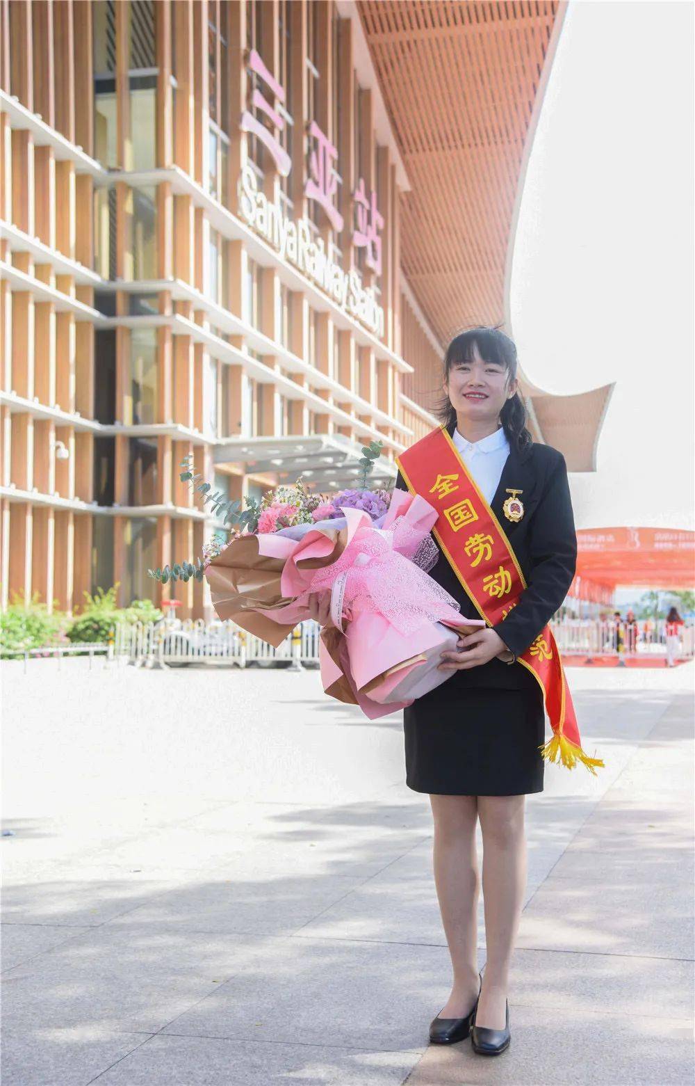 劳模风采三亚全国劳动模范王小丹的一天她的午饭从下午开始累并快乐着