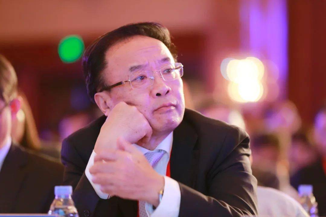 李镇西:谁偷走了教师的激情?