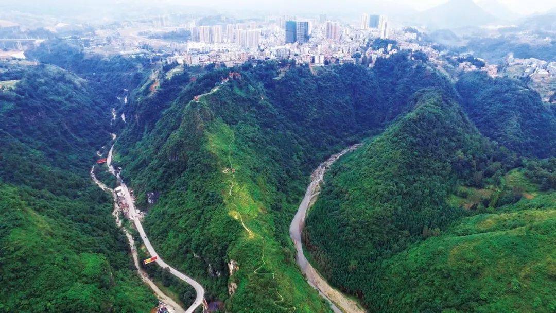 黔西北记忆(125)山顶上的纳雍