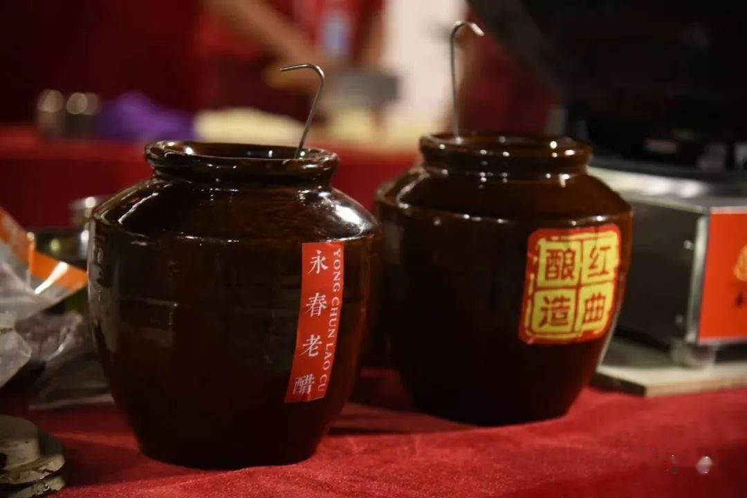 今晚著名主持人刘仪伟在这里为永春老醋打call啦镜头直击直播现场