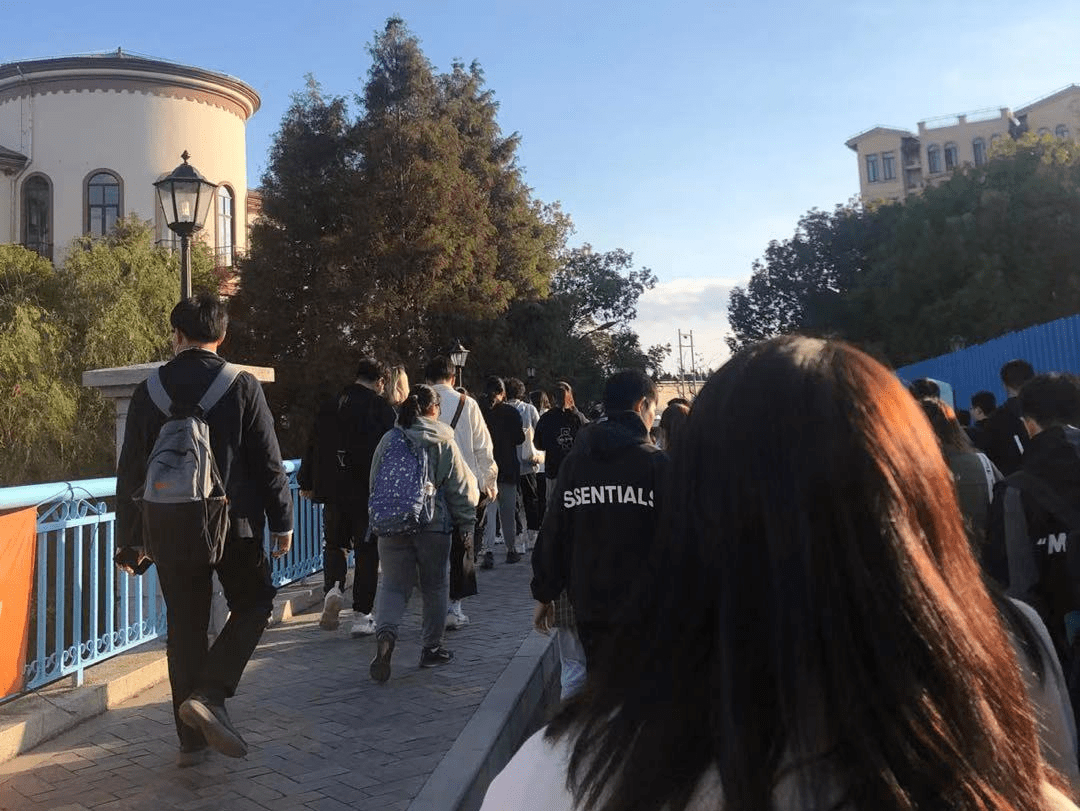 这样的大学生活你爱了吗?-搜狐大视野-搜狐新闻