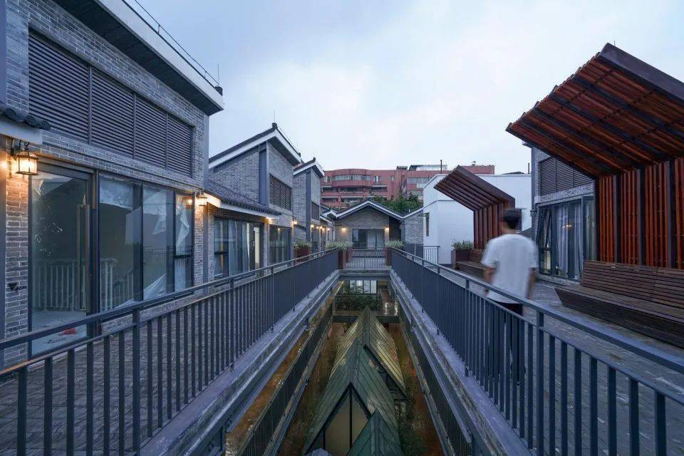 建筑行走招募 | 广州佛山深圳现代建筑疯狂行走