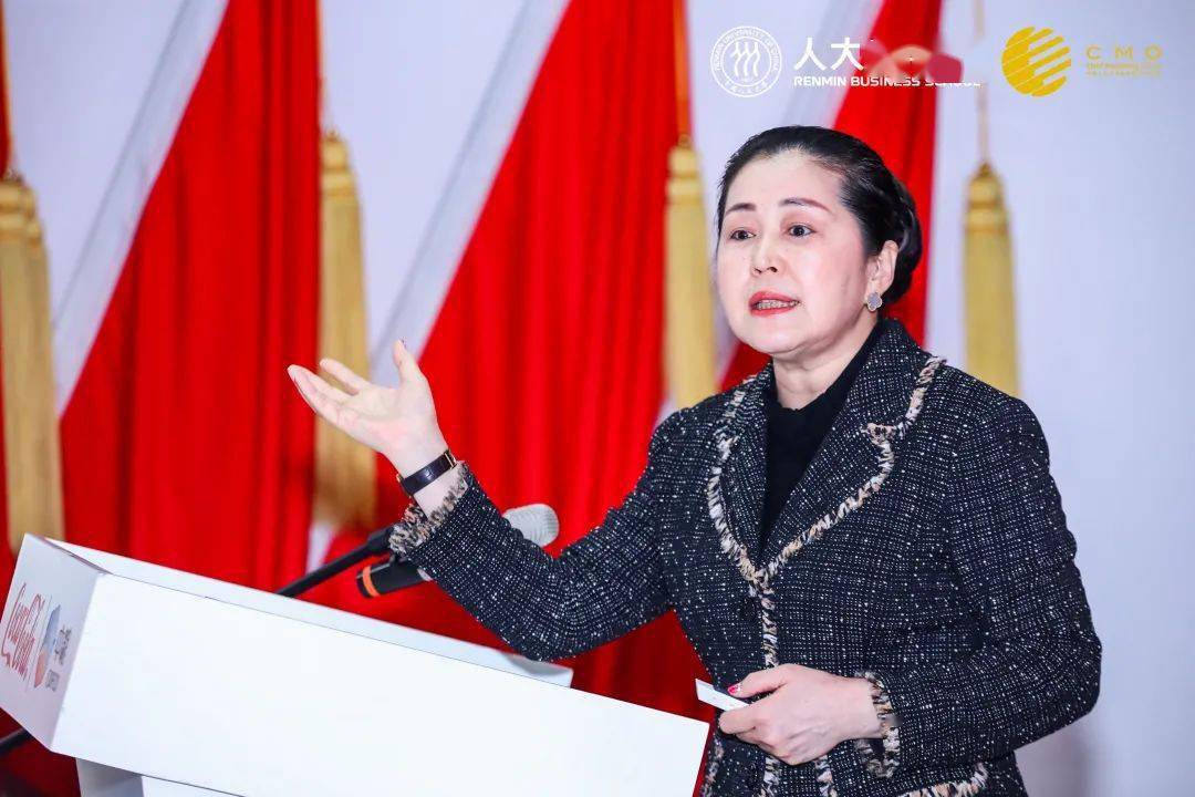 中粮可口可乐饮料有限公司前党委书记,总裁栾秀菊中粮可口可乐北京厂