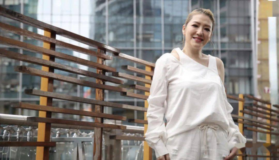 关宝慧离巢18年回归tvb,曾事业低潮被骗拍核凸片