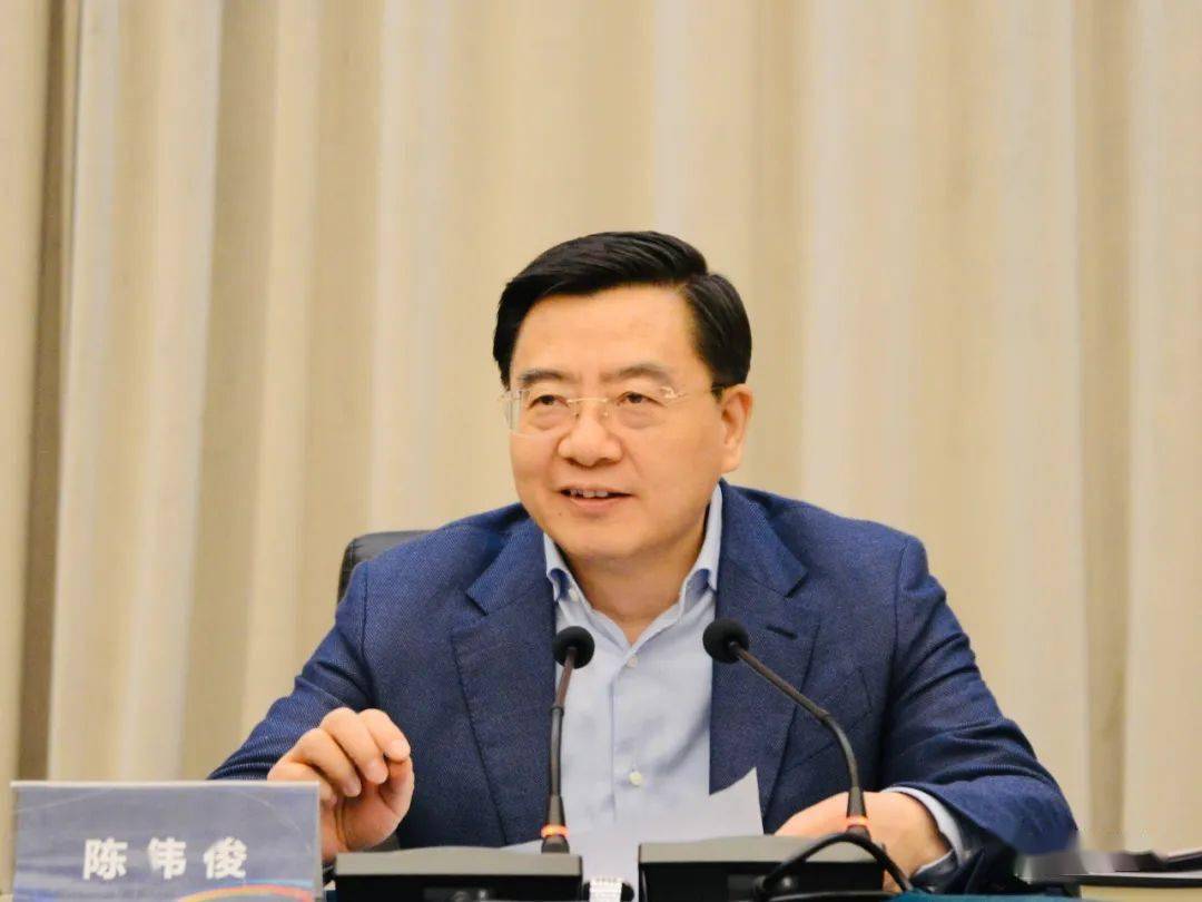 王军,黄荣定,娄绍光,王丽峰,张本锋,杨德听,陈久喜陪同考察或参加会议