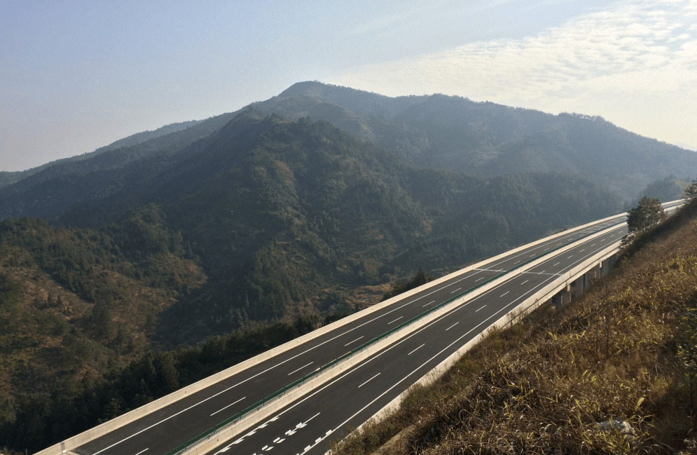 中交二公局6个项目荣获国家优质工程奖_高速公路