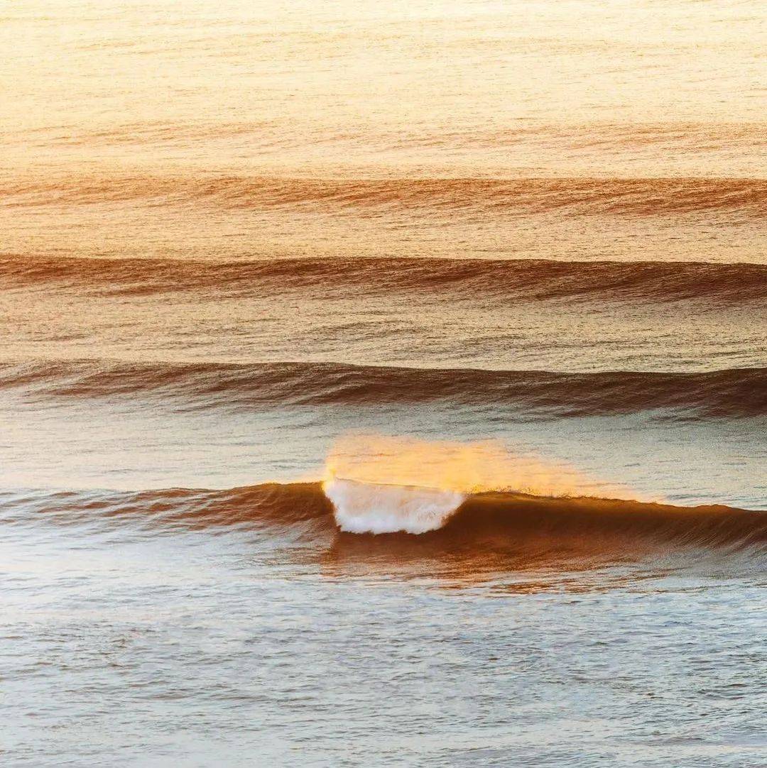 头像背景 丨破晓而生 踏浪前行_手机搜狐网
