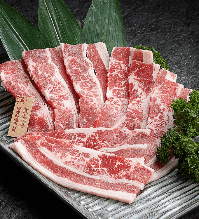 豆腐 1份水果沙拉 1份秋刀鱼 1条金屋藏娇 1份炸鸡块 1份雪花牛小排 1