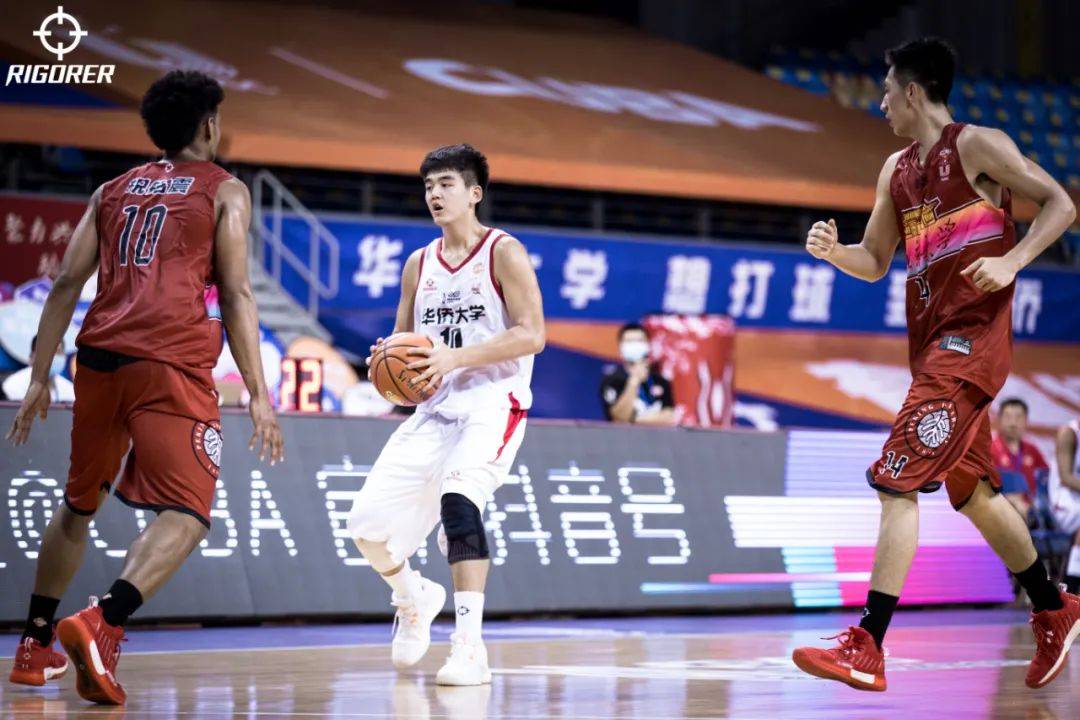 cuba三井寿他是华侨大学队史第一人练到1天湿透8件球衣