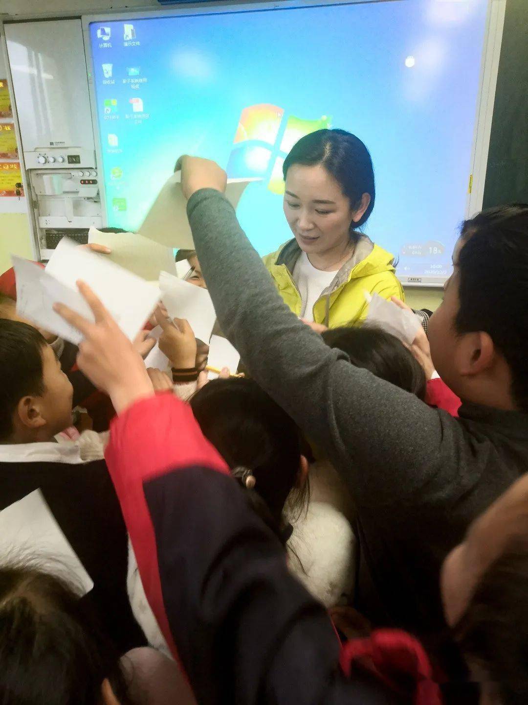 我们中小学生社会实践基地(青少年微电影实践基地)这次邀请了章雯琪