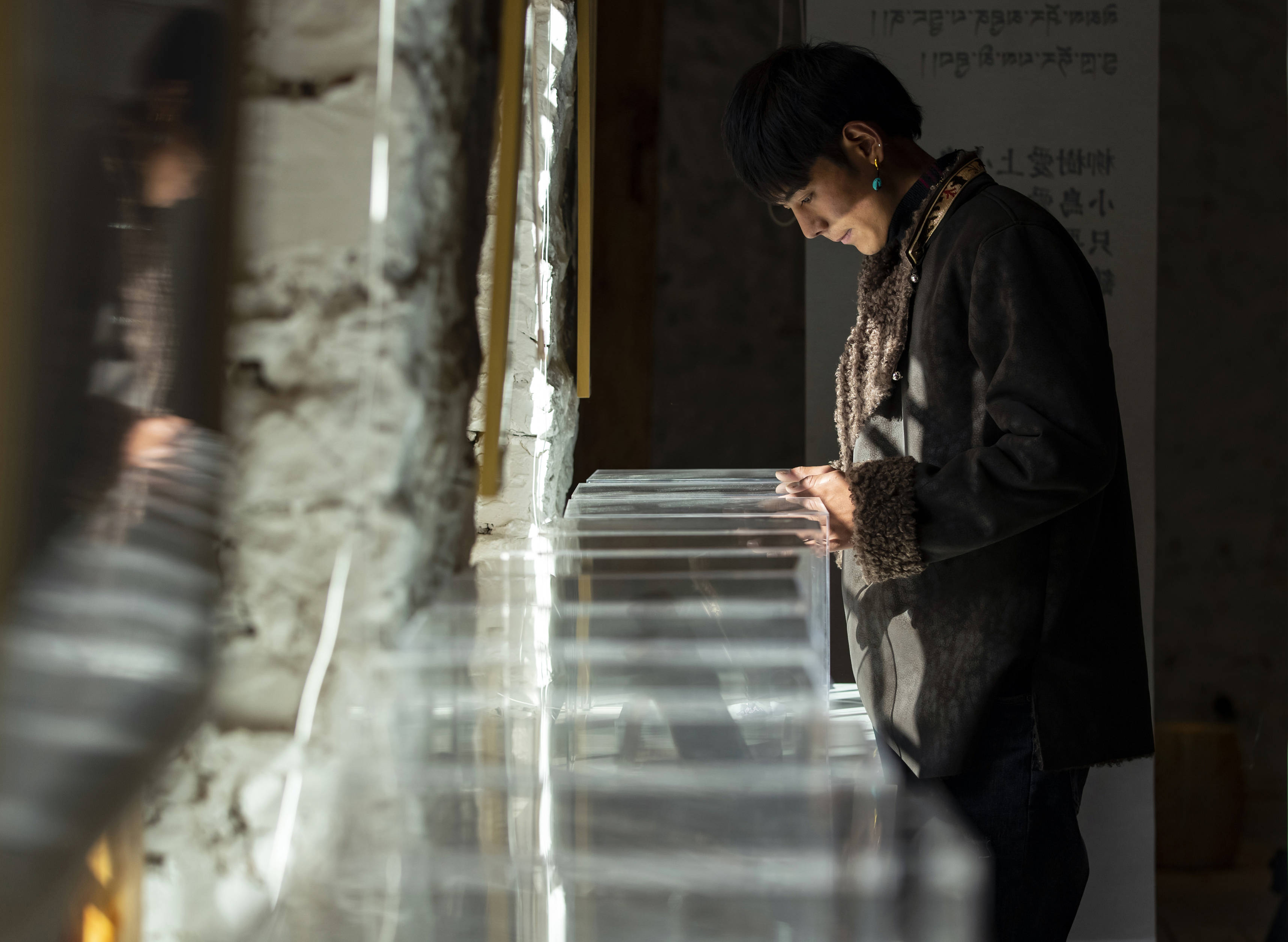 新华社记者 沈伯韩 摄如今,人们通过丁真,不仅看到了