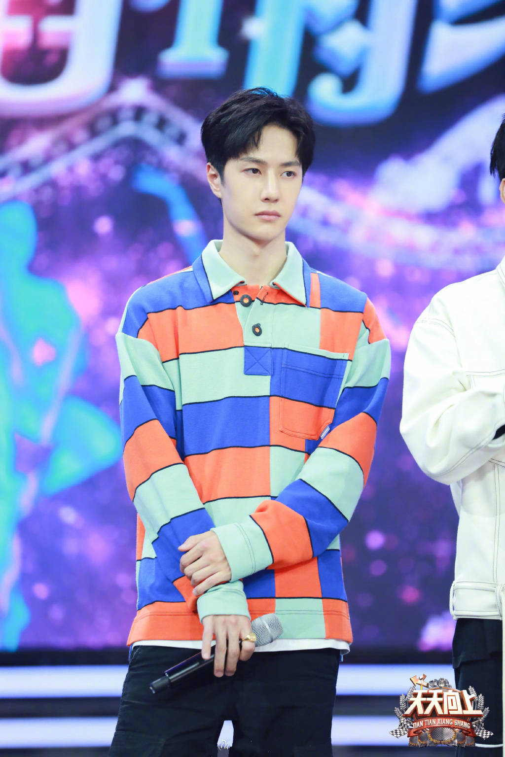 《天天向上》发布一组王一博单人节目剧照 解锁不同舞种的打开方式就