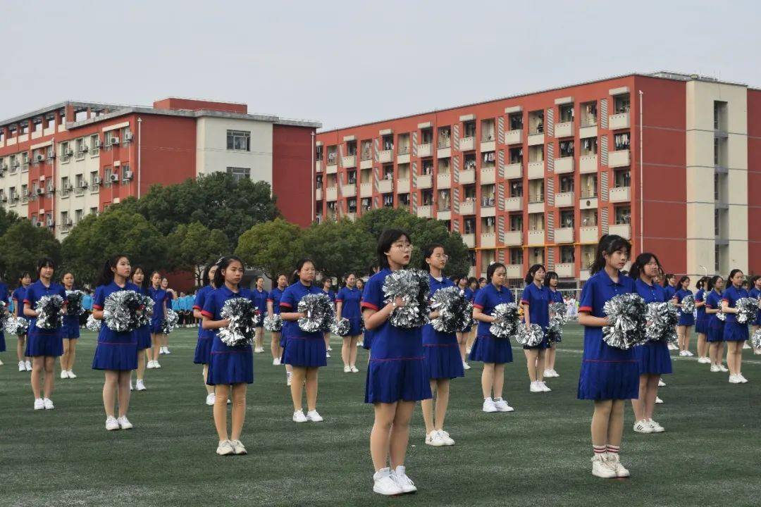 东方电影学院方阵奉贤震旦外国语幼儿园方阵青春活力奖:震旦中等专业