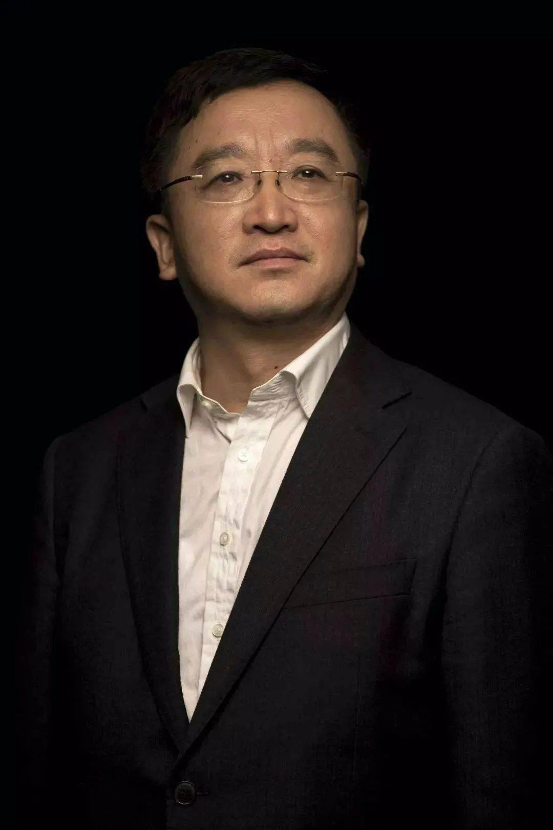 阎晶明野草是从现实的土壤中生长起来的