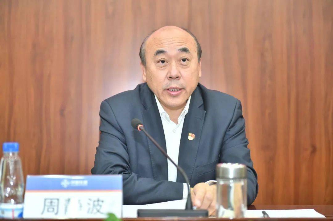 会上,刘刚宣读了公司领导职务调整决定,霍胜勇任中交上航局党委书记