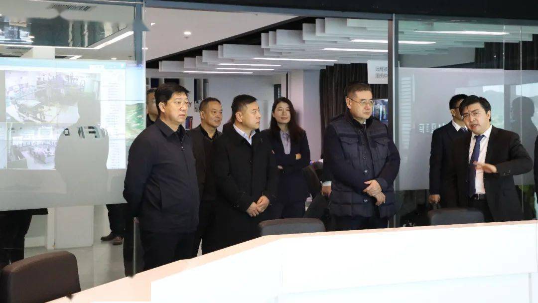 孙修顺,吕晓慧一行还参观了中国恩菲展厅和中国矿业信息化协同创新