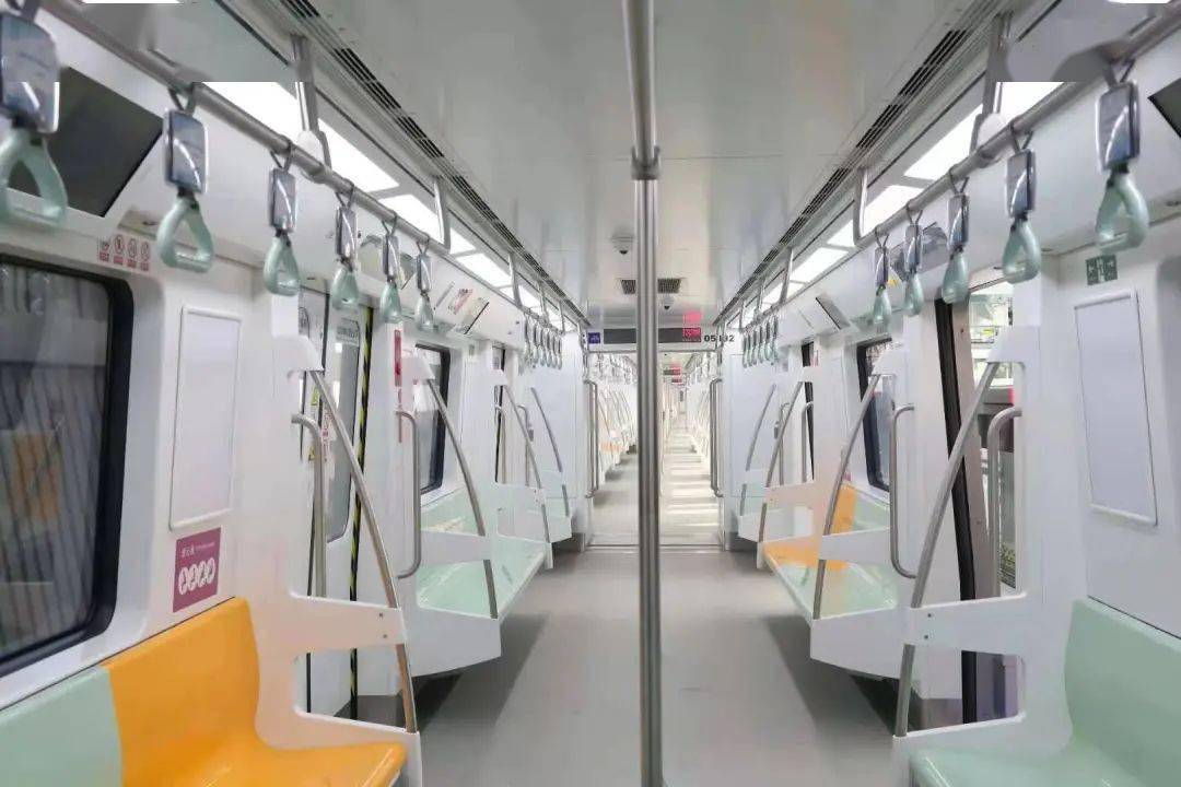 视频导报带你体验西安地铁5号线试乘一路美景高校云集