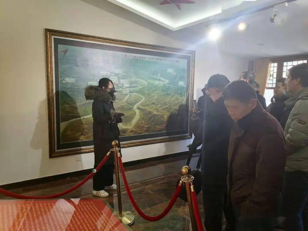 给水一部党支部开展"踏寻先烈足迹,弘扬革命精神"主题党日活动