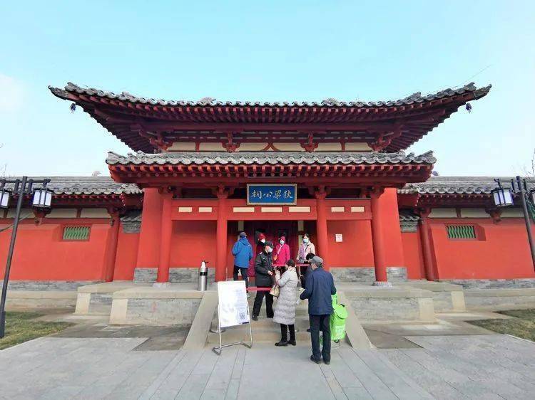 明崇祯十年,吴元辅巡查山西时,对狄公祠进行了修缮扩建;清康熙十一年