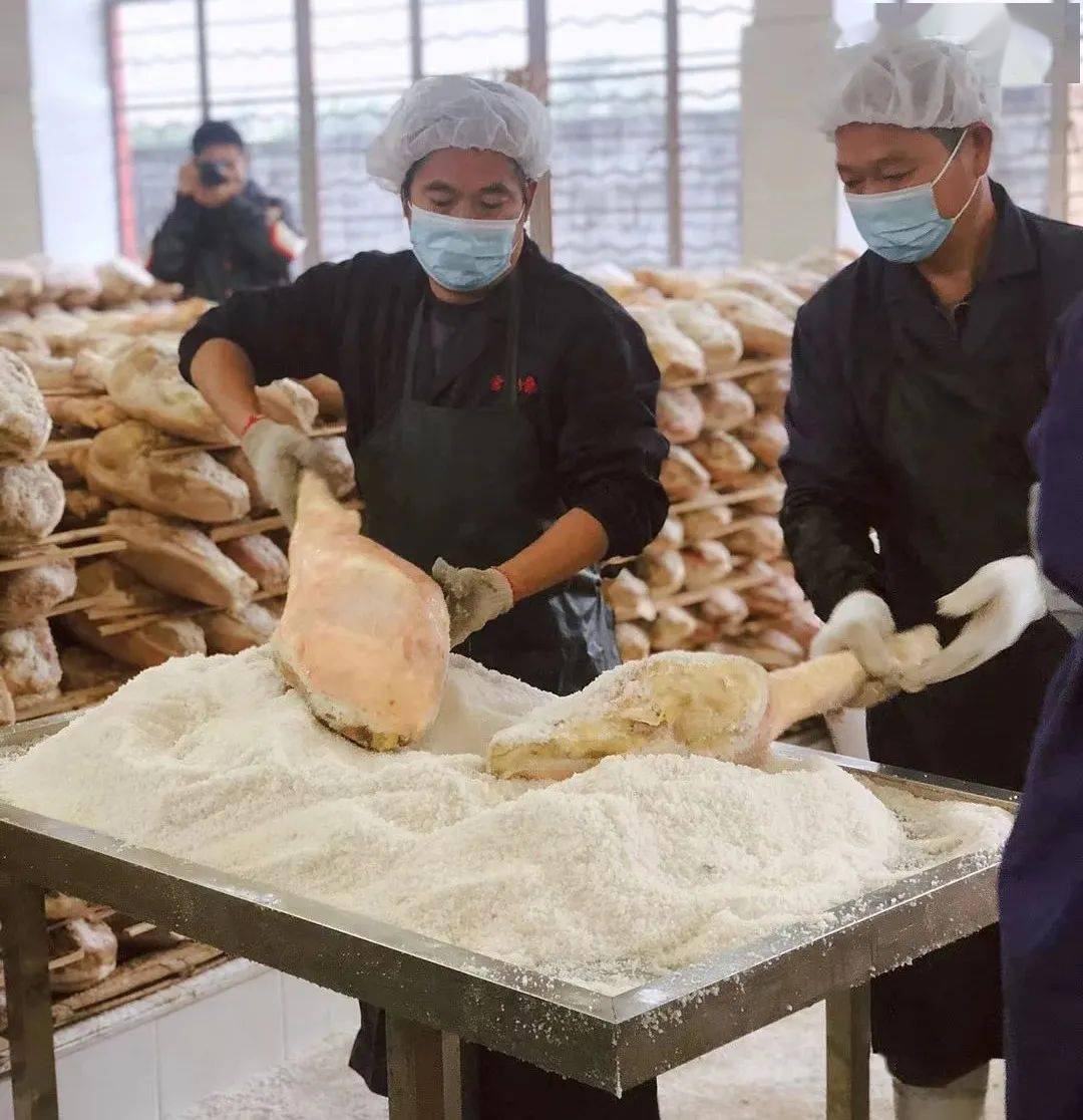 餐饮人日记97非物质文化遗产技艺传承人陆永进又是属于金华火腿的冬天