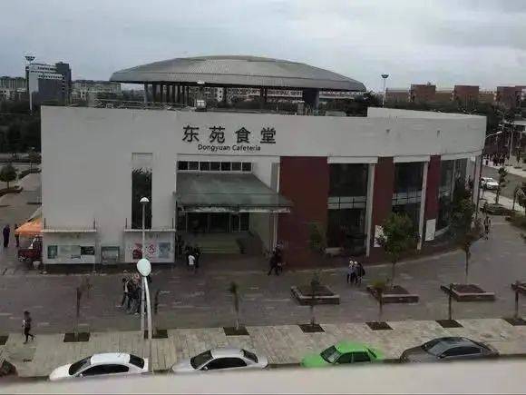 图源:昆明医科大学官网食堂种类繁多价格实惠.