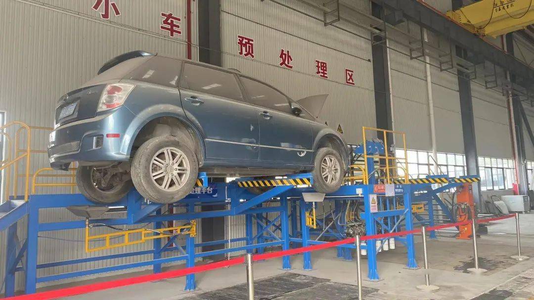 这个大型拆车现场竟然引起极度舒适