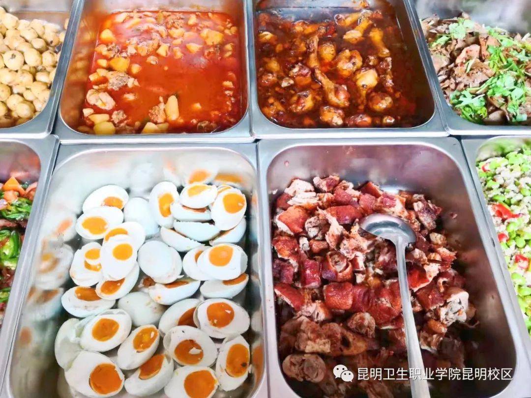 昆明大学食堂图片