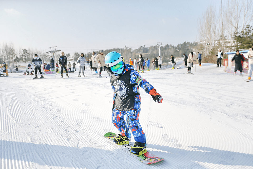 龙井海兰江滑雪场图片