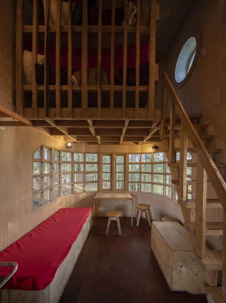 游牧风格的童话小木屋群